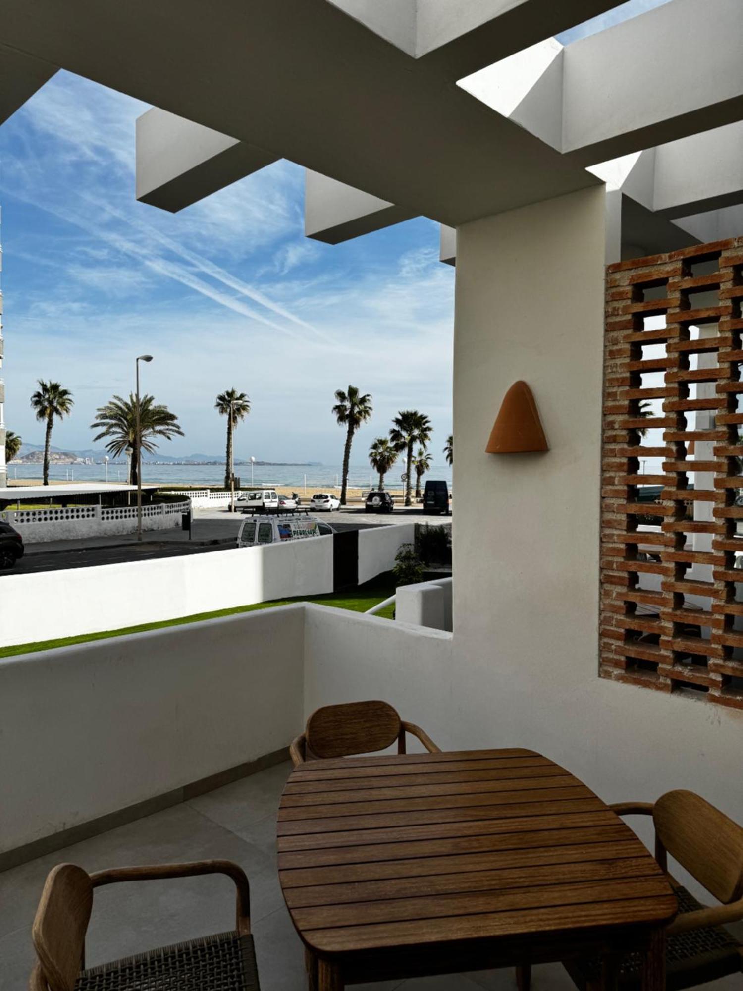 Reyes Catolicos Premium Beach, Playa Urbanova, Alicante Bagian luar foto