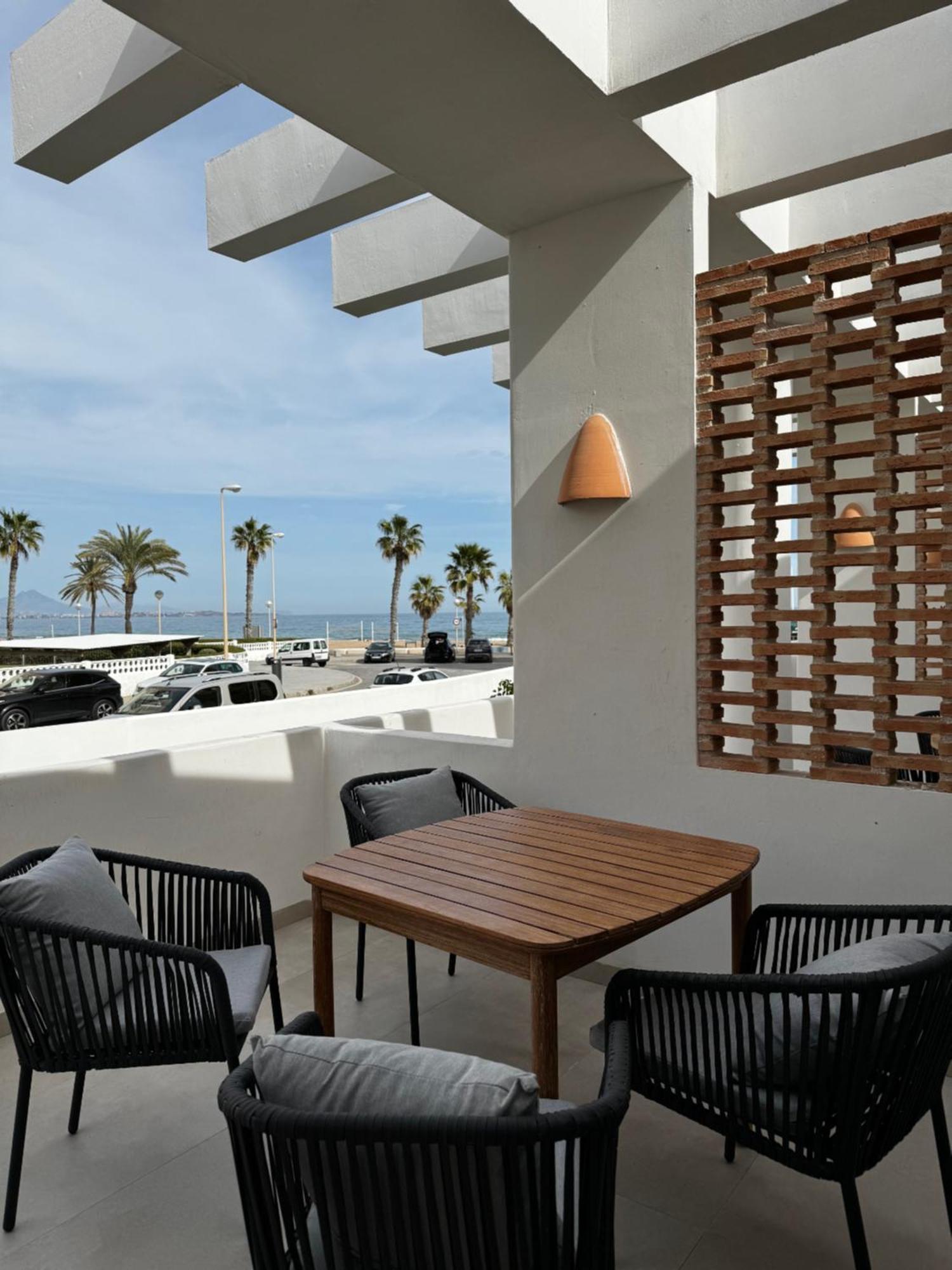 Reyes Catolicos Premium Beach, Playa Urbanova, Alicante Bagian luar foto