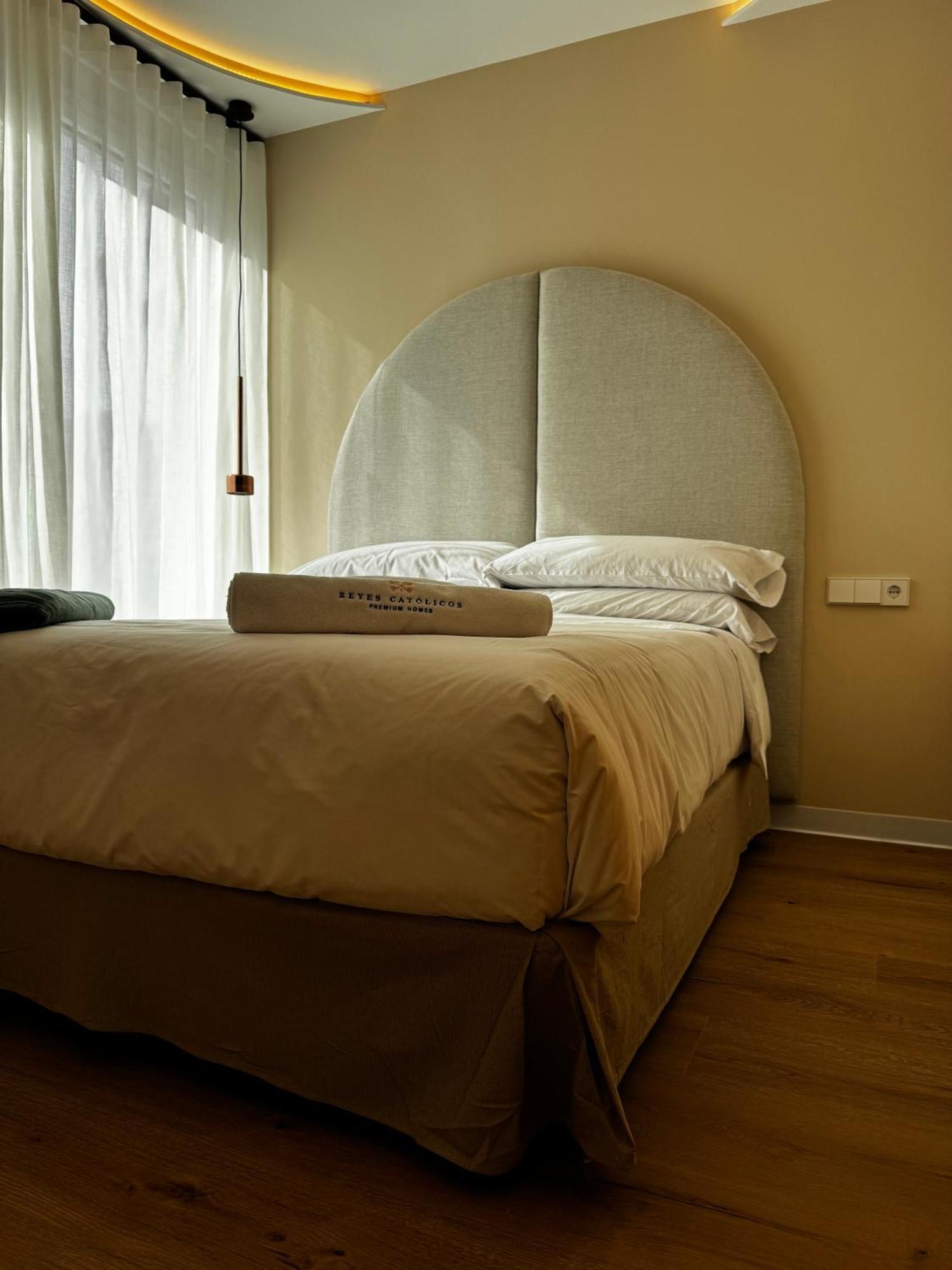 Reyes Catolicos Premium Beach, Playa Urbanova, Alicante Bagian luar foto